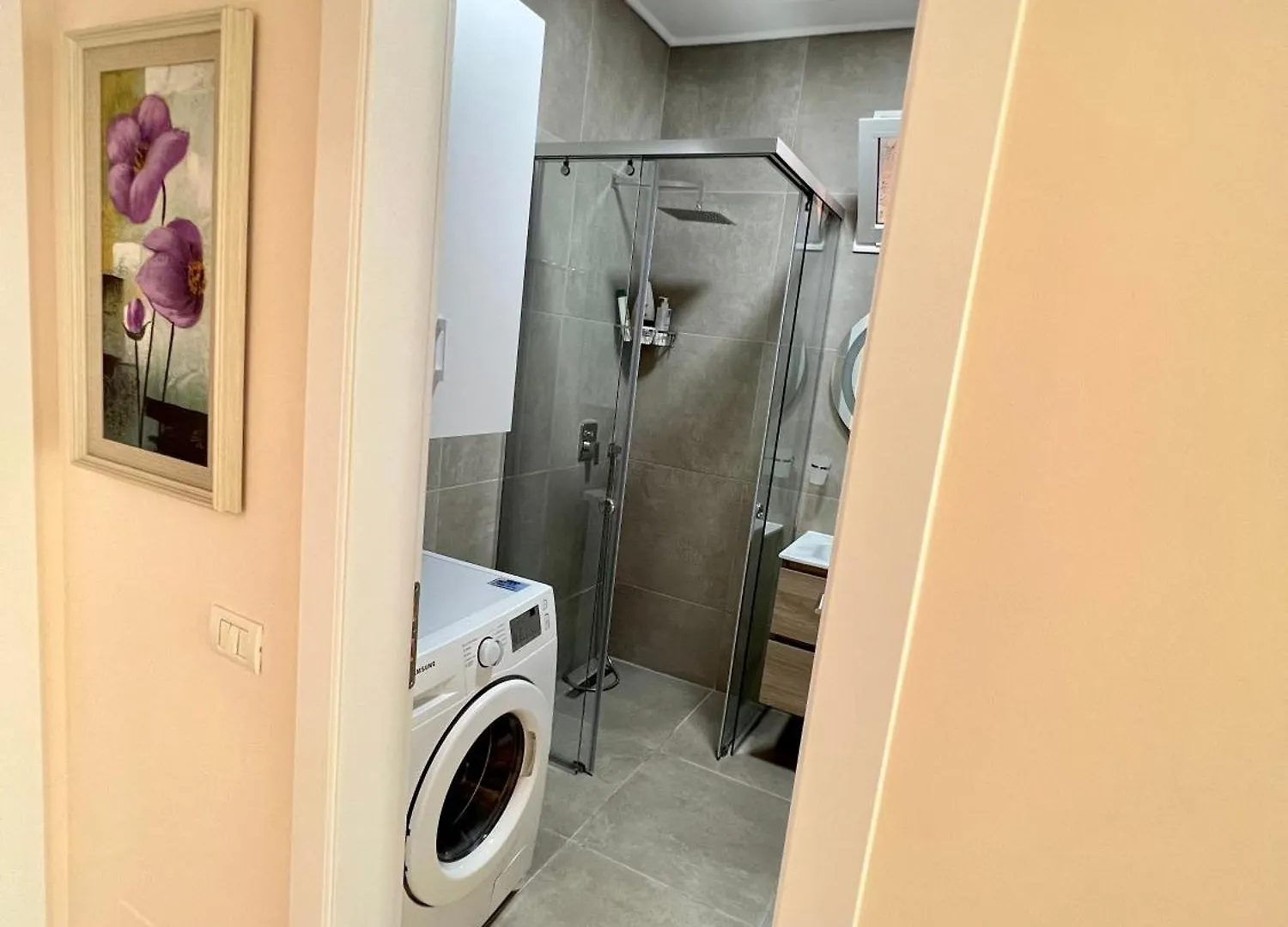 New Bazaar Cozy Apartments - Apartment 1 , 2 , 3 And 4 Tirana Albanien